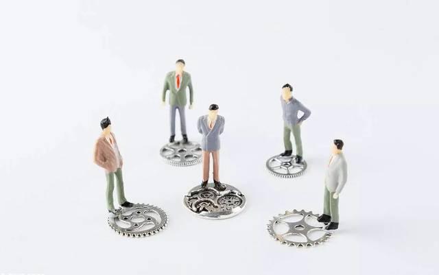 人脉就是钱脉，打造高质量人脉的4个方法，成为职场强者！(图2)