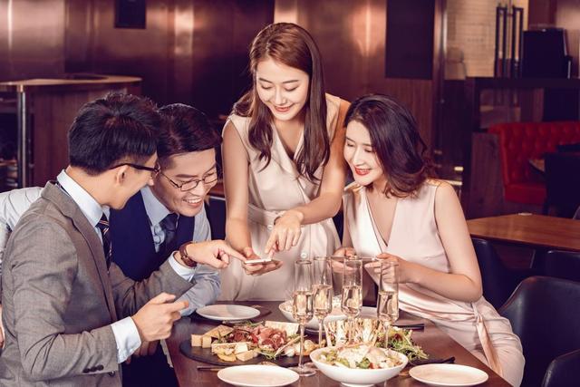 职场上,有这4种表现的人,往往城府很深,交往要小心!(图3) 职场上,有这4种表现的人,往往城府很深,交往要小心!(图3)