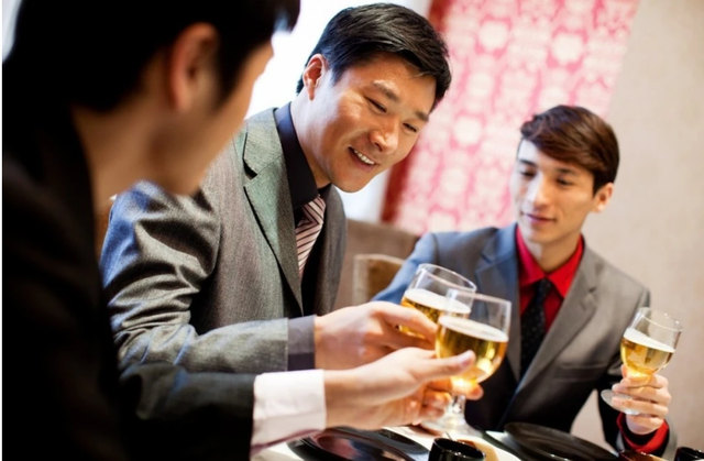 职场上,聪明人不会去抢这2样“东西”,看似风光,实则得罪领导(图2) 职场上,聪明人不会去抢这2样“东西”,看似风光,实则得罪领导(图2)