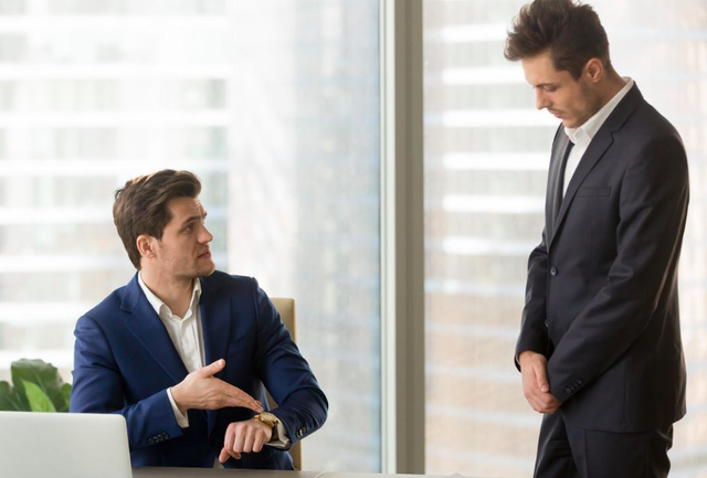 职场潜规则:你的态度往往影响你的发展,行得正才能走得直(图1) 职场潜规则:你的态度往往影响你的发展,行得正才能走得直(图1)