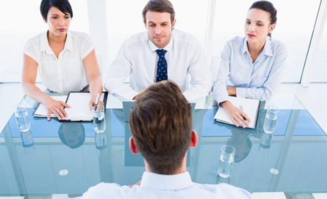 职场如何与别人合作共赢？学会接受别人的批评，做一个有能耐的人(图3)