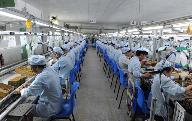 苏州某工厂倒闭，厂长感慨：干掉我的不是同行，而是我的员工(图7)