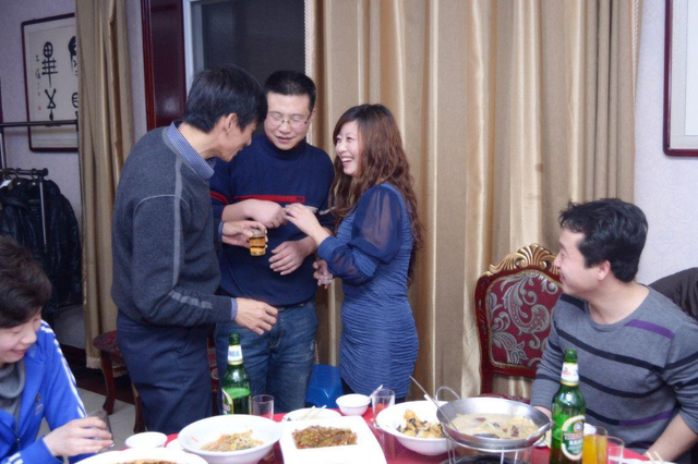 “点烟识人术”:老领导说,饭局上,烟品看人品,这3种人不能用(图1) “点烟识人术”:老领导说,饭局上,烟品看人品,这3种人不能用(图1)